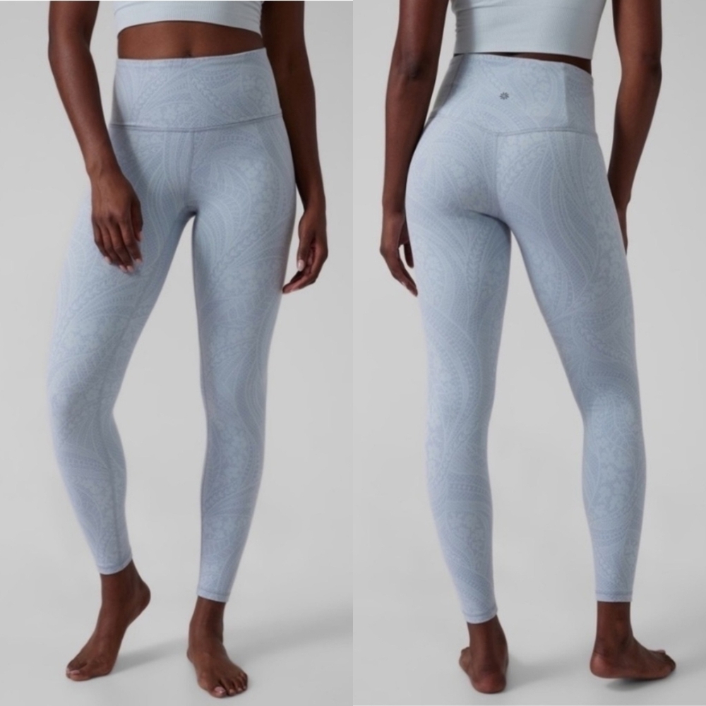 Athleta Elation Textured Tight Leggings Light Blue Patterned Athleisure Gym S